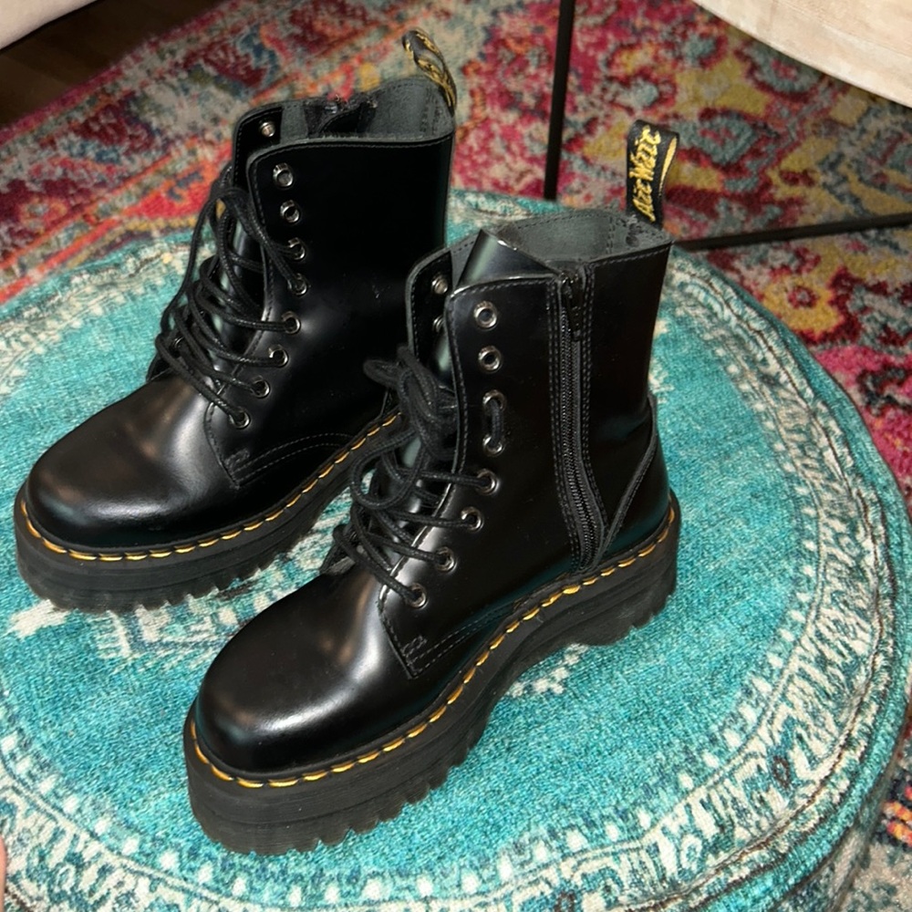 Dr. Martens Black Leather Women's Boots Jaden size 7 great condition